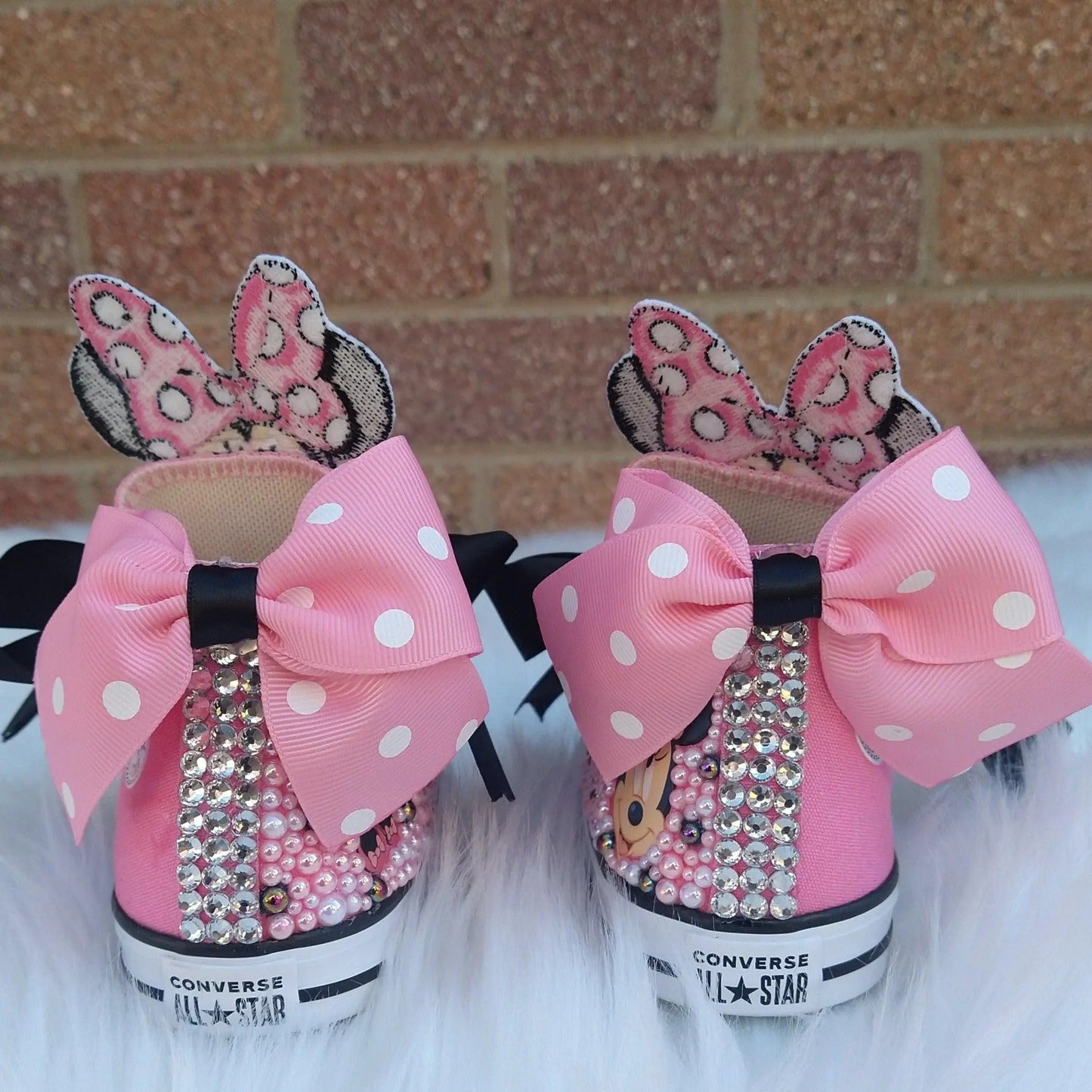 Minnie Mouse Custom Shoes - KolorfulKidzCustoms