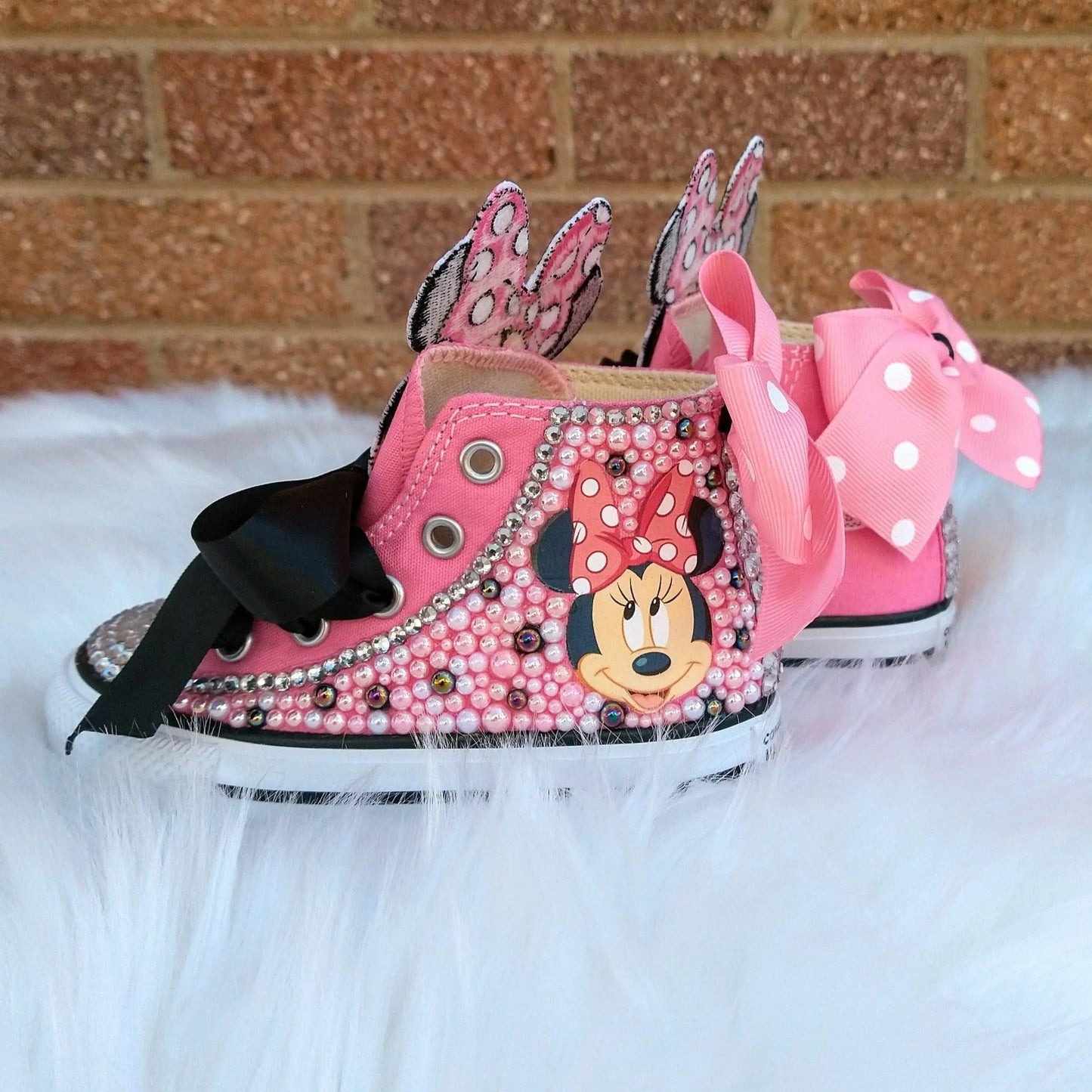 Minnie Mouse Custom Shoes - KolorfulKidzCustoms